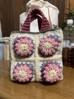 ハンドメイド　花モチーフ グラニーバッグ