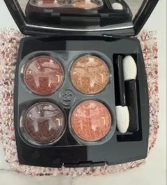 CHANEL アイシャドウパレット 4色