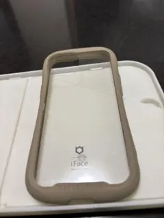 iFace Reflection iPhone13ケース ベージュのサムネイル