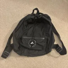 美品★ブラック ロゴ入り リュック