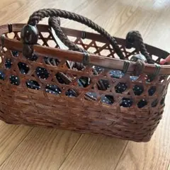 Item thumbnail for item a8627a69-0daf-4878-84f7-eecd200f0ccd