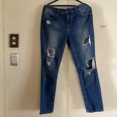 Item thumbnail for item 568c2d94-c4a0-4ec4-80fe-284f533eb209