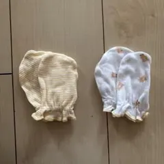 赤ちゃん　ミトン