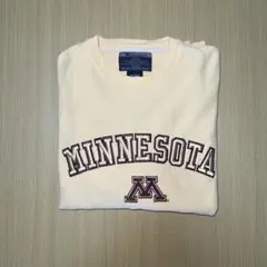 MINNESOTAロゴ入りクルーネックトレーナー