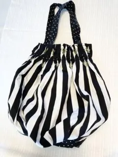 Item thumbnail for item aaa0480a-47c1-4d37-a7be-1edb9d3cd637