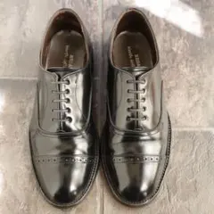 リーガル　内羽根パンチドキャップトゥV082黒