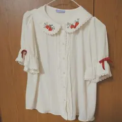 axesfarm ストロベリー刺繍ブラウス アイボリー