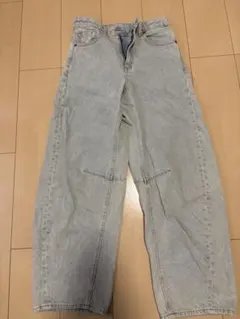 GUバレルレッグジーンズ　Sサイズ