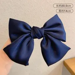 人気ビッグリボン バレッタ　ヘアアクセサリーコスプレ　ロリータ　韓国　サテン　紺