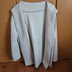 グレー トレンチコート