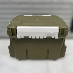 Item thumbnail for item e3ba7281-44c2-4851-8e35-8a0e1f13197a