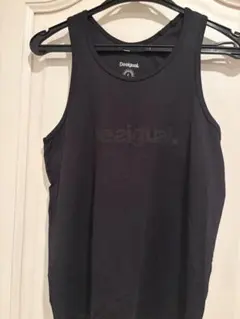 Desigual ノースリーブ タンクトップ 黒 Sのサムネイル