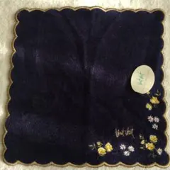 PIERRE BALMAN ネイビー 花柄タオルハンカチ 約22cm