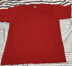赤 Tシャツ