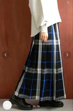 アーバンリサーチ　チェックプリーツスカート　ブラック