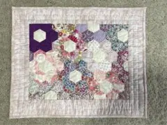 ヘキサゴン　ミニタペストリー　パッチワークキルト