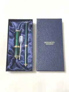 MIKIMOTO リップブラシ&アトマイザー　香水入れ　自宅保管 未使用 MIKIMOTO リップブラシ&アトマイザー香水入れ自宅保管 未使用