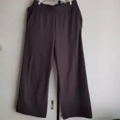 ユニクロ　ストレートパンツ