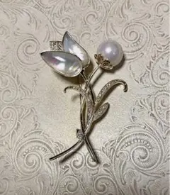 ブローチ チューリップ パール 白蝶貝 天然石 キュービックジルコニア