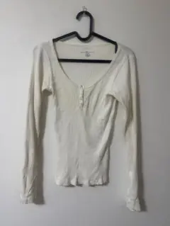 brandy melville ロンt 白 tシャツ