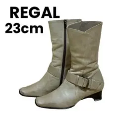 Item thumbnail for item b90a78e8-a08a-46eb-82cd-8f6454cf73d3