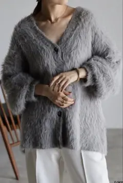 ボンジュールサガン　シャギーニットカーディガン　ライトグレー