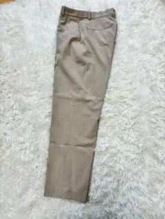ユニクロ　ベージュ スラックス ストレートレッグ　Mサイズ