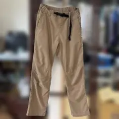 ベージュのパンツ140cm 男の子