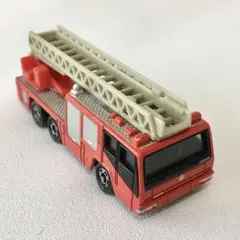 トミカ No.108 日野 はしご付消防車 ① モリタ・スーパージャイロラダー