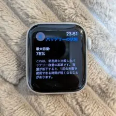 Apple Watch SE 40mm シルバーアルミニウム GPS