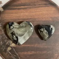 天然石　ボルケーノアゲート　ハートカービング　2個セット