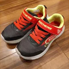 スケッチャーズ スニーカー