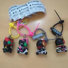 仮面ライダー カラフルマルチチャーム 4種セット ガチャ　セミコンプ