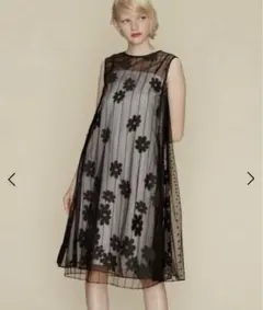 【新品未使用】グレースコンチネンタル ラメ刺繍レイヤードワンピース