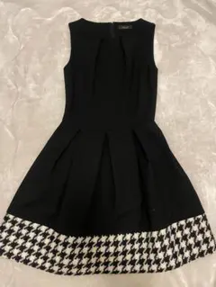 ノースリーブ黒ミニワンピース 38サイズ