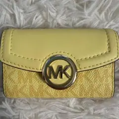 MICHAEL KORS キーケース イエロー 6連のサムネイル