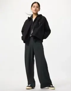 【ユニクロ】クレープジャージーストレートパンツ ブラック レギュラー丈