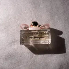 サルヴァトーレ フェラガモ シニョリーナ EDP 5ml