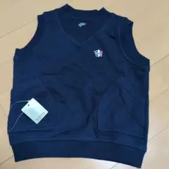 新品未使用　AIGLE ネイビー Vネックベスト 110