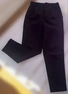 GU ストレートパンツ S 黒 ブラック スラックス