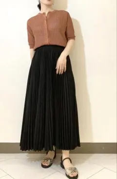 【セオリーリュクス プリーツスカート】ブラック38Mサイズ 現行人気スカート