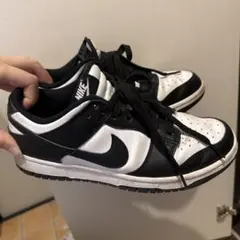 NIKE DUNK LOW ブラック ホワイト スニーカーのサムネイル