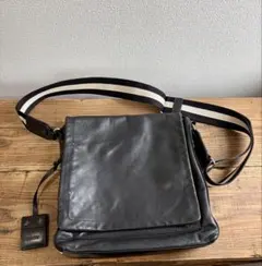 Bally ブラックレザーショルダーバッグ バリー