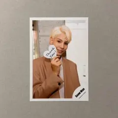 【028】 Snow Man 公式写真 1周年 記念グッズ ラウール オフショ