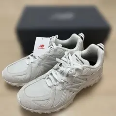 COMME des GARÇONS HOMME ホワイトスニーカー　限定　28のサムネイル