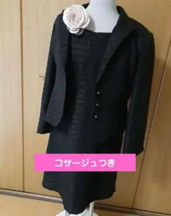 y*2様 コサージュ2個つきセレモニースーツ　セットアップ　セレモニーコーデ