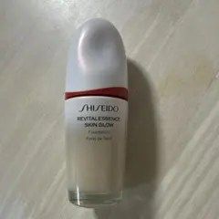 リバイタルエッセンススキングロウファンデーション　140