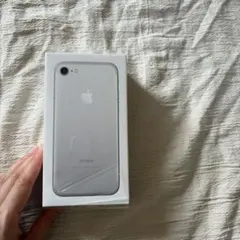 Apple iPhone 7 32GB シルバー
