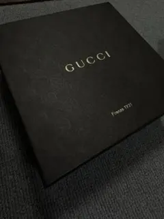 GUCCI バーガンディ ギフトボックス 特大 インテリア - メルカリ