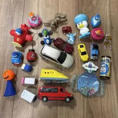ミニカー　トーマス　ドラえもん　飛行機　走るおもちゃまとめ売り　ドキンちゃん